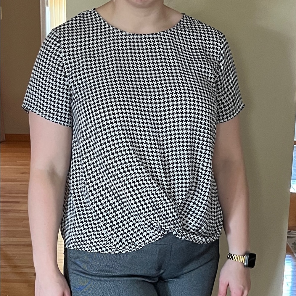 Black and White Houndstooth Top